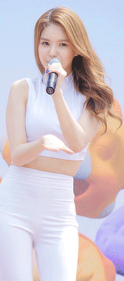 harbinsrule:  Look at her fishing for a white guy and trying to look more white.