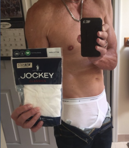 generaljesse: Happy to advertise my favorite brand. If you haven’t tried ‘em, do yourself a favor and grab a pack!!! (Reblogged from generaljesse) 