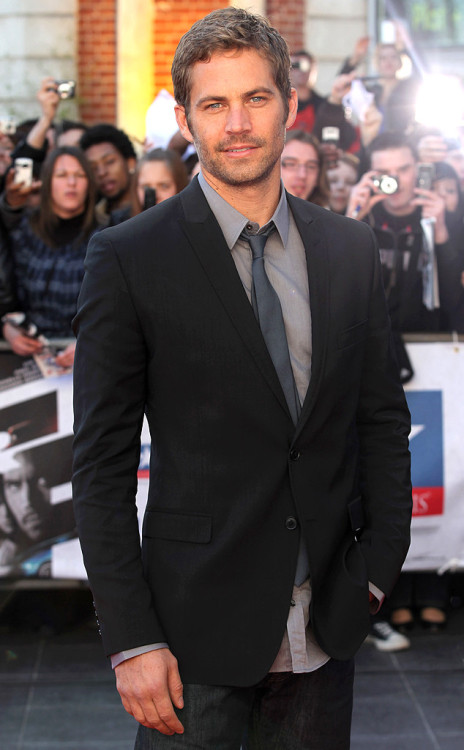 loneliness-is-my-bff:  I think there are ugly people in this world because God accidentally gave this man some of THEIR beauty. Ugly people have Paul Walker to blame! Why must he be so beautiful. Fuck Paul Walker! I LOVE HIM! <3  