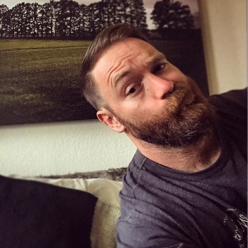 elbulldogingles:  We got them hairs cut today! Thank god! Have a good weekend everyone. Much love and positivity! 👍🙌
