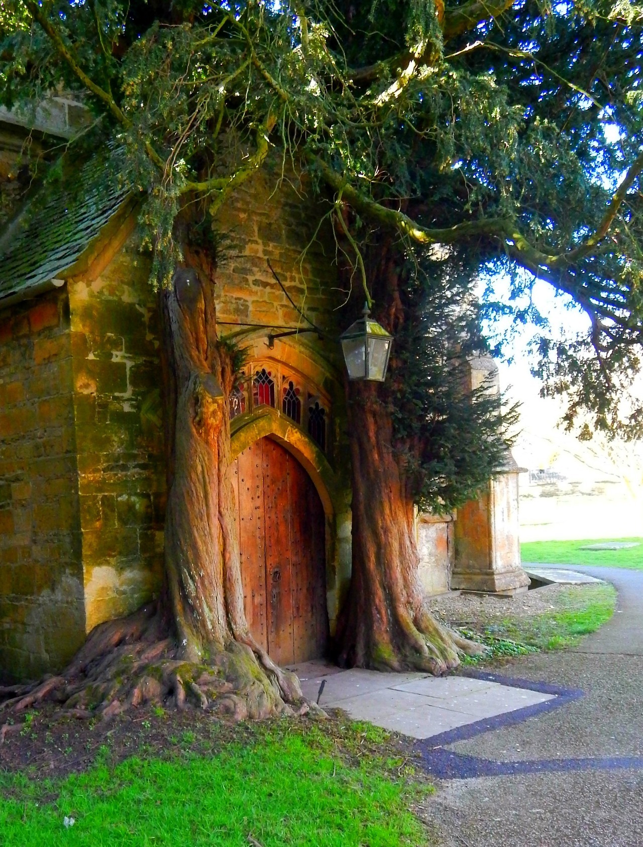 bluepueblo:  Stow On The Wold, Gloucestershire,Cotswolds, England photo via movetobritain