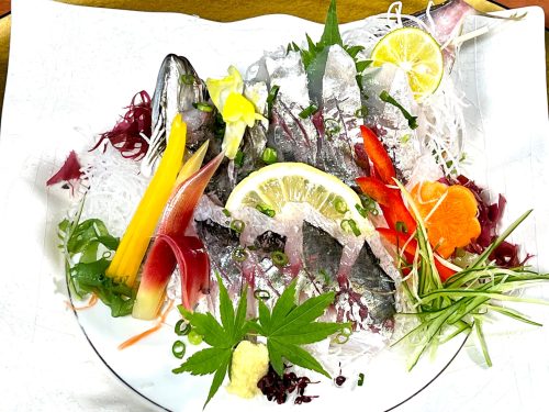  Aji No Sugatazukuri (whole horsemackerel sashimi)alojapan.com