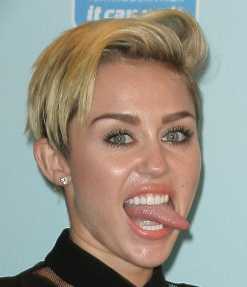 Miley Cyrus Clit Pics