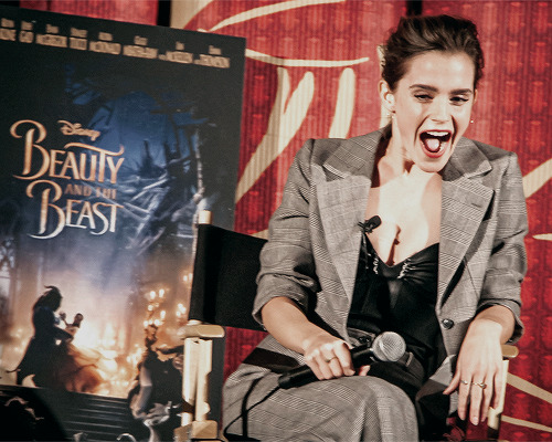 watsonlove: Emma Watson’s 2017 Recap: ‘Beauty & the Beast’ cast Q&A