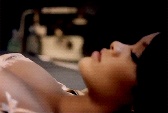 ririwhatsmyname:Rihanna's music videos in order - Hate that I love you (feat. Ne-yo)