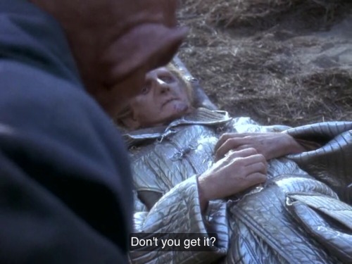 trillspotsandbruises: Ah yes, the ancient Ferengi custom of proclaiming your love for another by poi