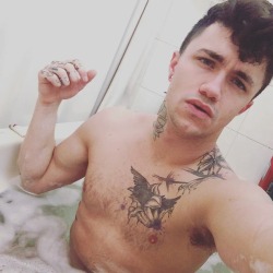 jsquaredfever:  Bathtime for Jake Bass….I