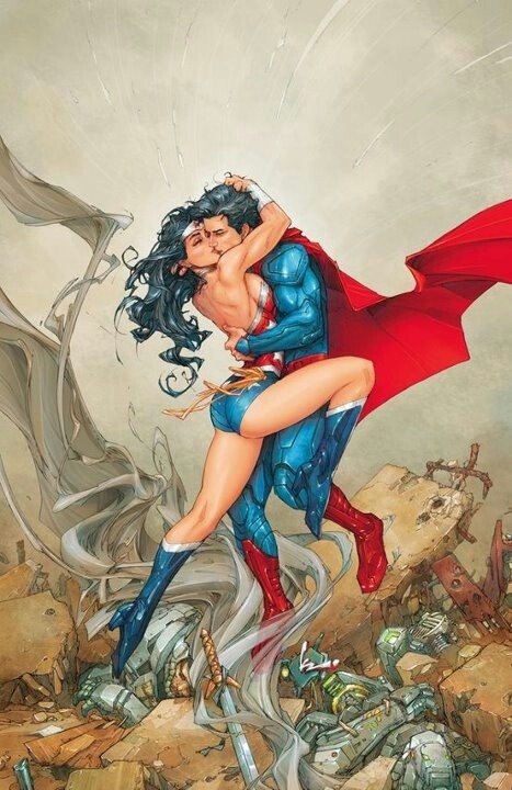 superheropornpics:Superman and Wonder Woman in love. 