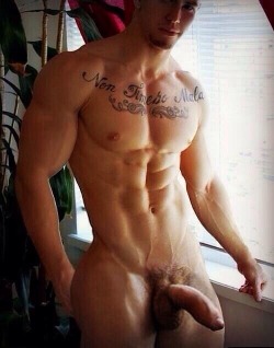 Naturally-Thick:  Vato713:  He Is Perfect 😱😚  Naturally-Thick.tumblr.com 