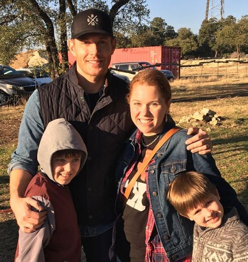 justjensenanddean: Jensen with fans | Family Business Beer Company (January 13, 2018), part 4 [x x x