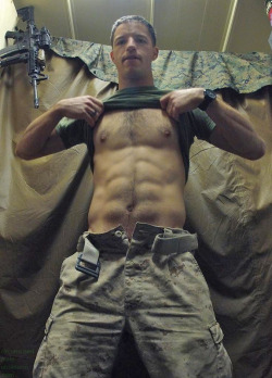 militarymencollection:   militarymencollection