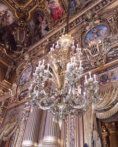 valentinelgd: (à Palais Garnier)