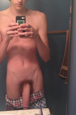 cutcocklover:  Horny too? Show what youˋve got or simply join me and my followers at: Cutcocklover’s Place!   Dick Rating Service! submit on kik to jackryan1123 or visit the blog below! how do you match up?  https://www.tumblr.com/blog/dickratingservice