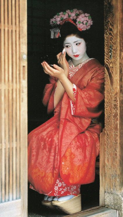 thekimonogallery - Putting on make-up.  Japan.  Photography by...