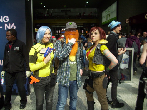 thelindsayjones:  scott43211:  MCM Expo London Comic con May 2014-Part 1  HAHAHA yes! The Jack cosplay is superb! I can’t believe I found this in the Bee and Puppycat tag!