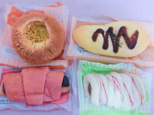 西村菜那子さんのツイート: 本日からローソンさんとNGTがコラボしたパンが発売されます☺️ ぜひチェックしてみてくださいね パンは足が早いので、、迫っているのから少しずつ食レポしていきますねー htt