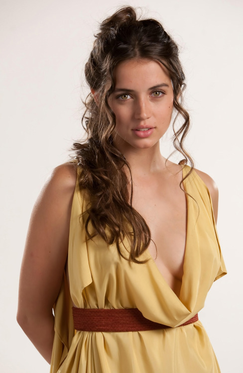 Porn baddestbitchesglobal:  Ana de Armas photos