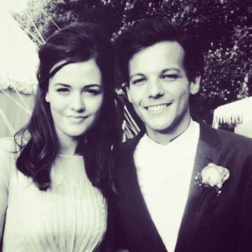 #RIPFizzy. So sad to hear of @felicitegrace passing. Such a young girl. I&rsquo;m sure @louist91