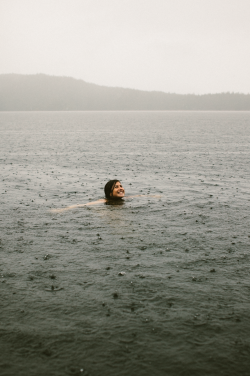 benchandcompass:  love the rain. 