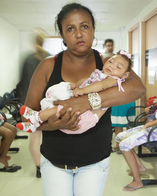 Nadja Cristina Gomes Bezerra, 42, and her daughter Alice Vitoria Gomes Bezerra, 4 months old. #HerPl