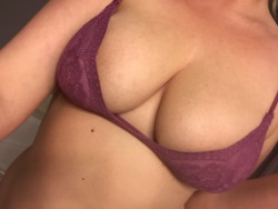 getmewet-xo:  I love this little bra even though it’s a little small
