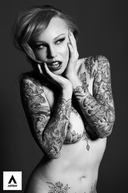 carriejodc:  By Joe Carabeo. Hair: Deana Larae Makeup: Dawn Newsome Model/Stylist: Carrie Jo 