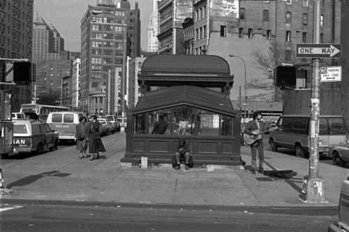 Astor Place, 1988