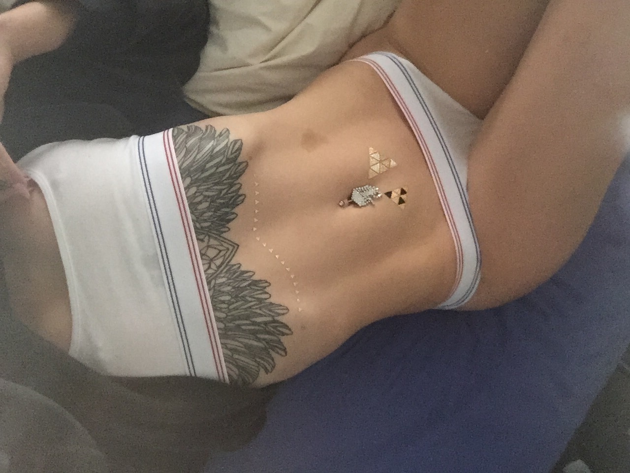 xxx-mcmxciv:  aa ♡  &lt;3