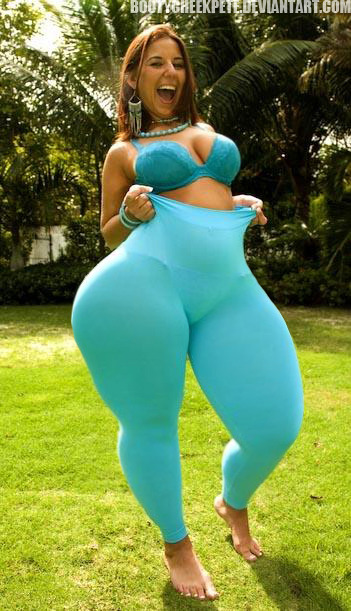 handsonexperiencexxx:  reddzone:  If this was real got damn they blessed. ……