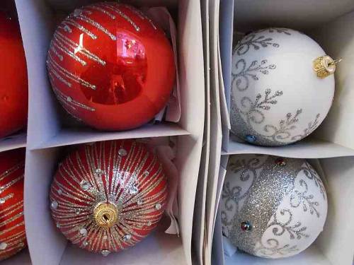 Christmas balls - bombki choinkowe.