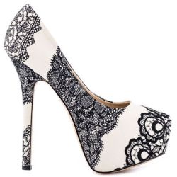 womenshoesdaily:  &ldquo;Oh So Sexy&quot;… Dejavu Black &amp; White by Steve Madden