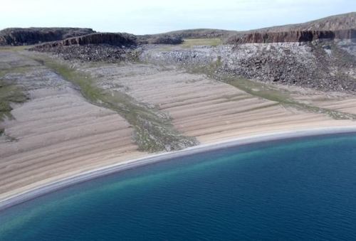 Like reading a bookThis wonderful image captures two distinct geologic events, separated in time by 