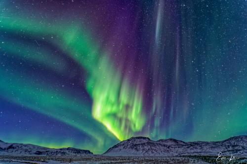 Oneshotolive:  Aurora Borealis Over Vik, Iceland - 2/4/2022 [Oc] (5630 X 3753) 📷: