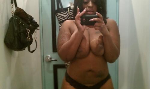 iwannabustanut:  Porn Star Skyy Black