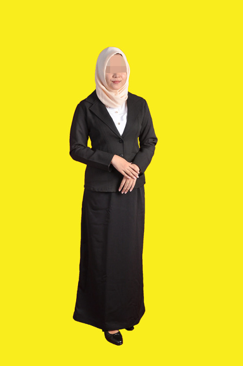 anjingpemburu: coming soon (foto ini sebelum dia menikah)