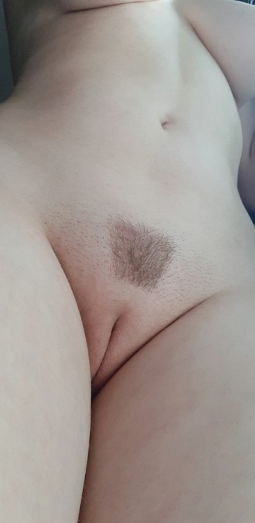 Porn chokedbarbie:  pussy lips appreciation photos