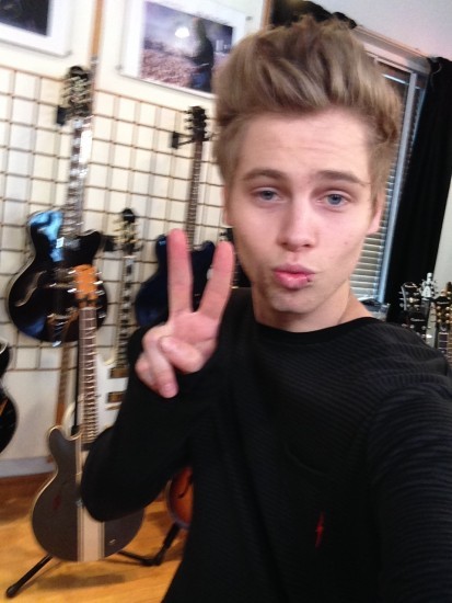 lucas-is-mine:  SASSY LUKE 
