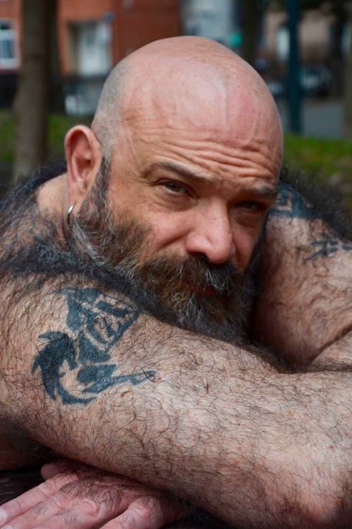 yummy1947: pumpdog:  kingfather1962: Back Hair Nick #backhair Shave Nothing! Ever!!! Cheers   This g