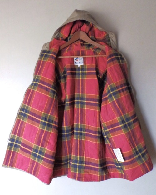 littlevisionsthrift: Quilt lined waterproof rain jacket. Size 1X. LittleVisionsThrift.etsy.com
