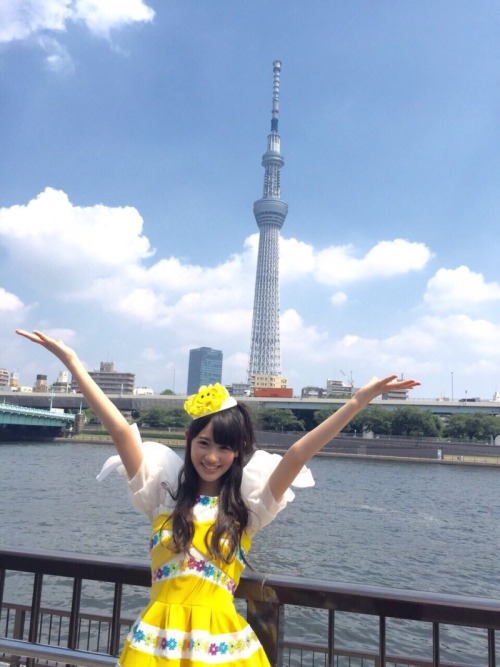 phorbidden:  funkyfunx:  とにかく明るい秋本さん(^^)の画像 | チームしゃちほこオフィシャルブログ Powered by Ameba  秋本帆華