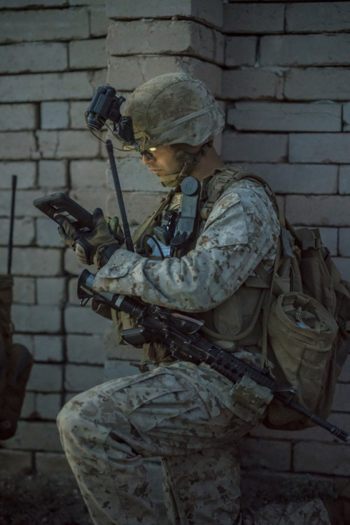 militaryarmament: U.S. Marines with 2nd Battalion, 6th Marine regiment, conducting a heavy Huey raid