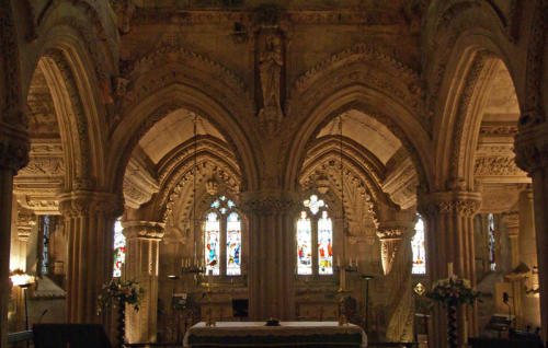grace-from-dogville:  Rosslyn Chapel (15th-century, Scotland)