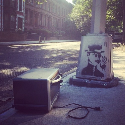 Sidewalk finds on a Monday morning. Street art; free toaster oven. (at Park Slope BKLYN)