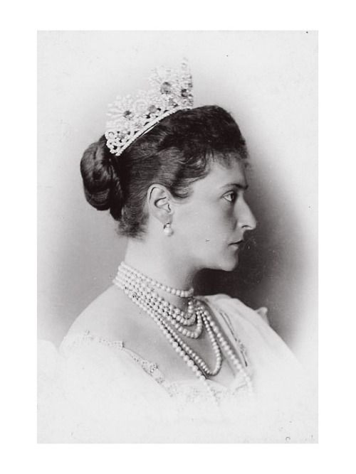 imperial-russia: Empress Alexandra Fyodorovna of Russia What an hour for that woman … she who would 