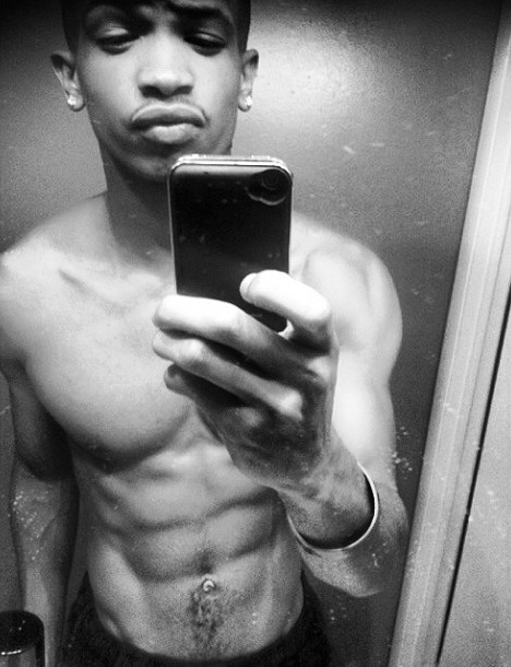 elite-thugz:  www.elitethugz.tumblr.com » FOLLOW www.elitethugz.tumblr.com »