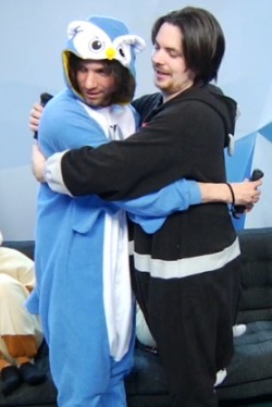 I HAVE THAT KIGU OMG …SHOULD I WEAR