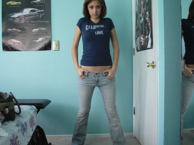myusmc:  Sexy girl in cammies 