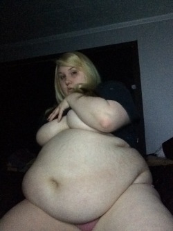 fatpiggyprincess:  huuuuuge.