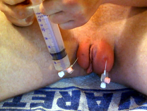 SALINE INJECTED PUSSY - VERY RARE - TOO RARE!