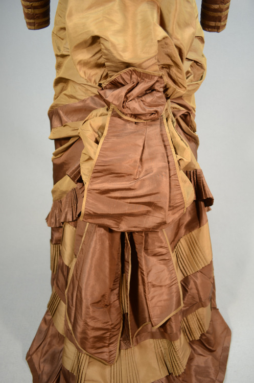 Day dress ca. 1883From the Irma G. Bowen Historic Clothing Collection at the University of New Hamps